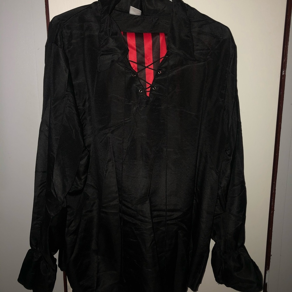M Men’s Spirit Pirate Costume. Never worn.